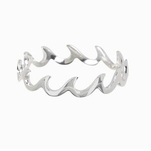 NWT- Pura Vida Wave Band Ring
